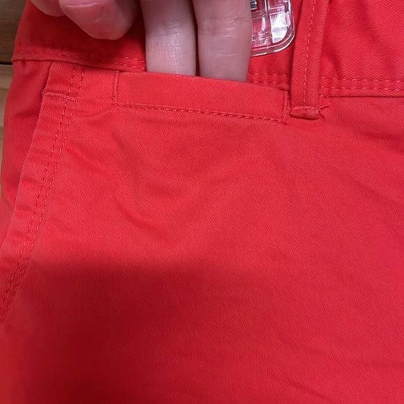 Banana Republic size 6 Vibrant Orangish Red 5”Cuffed Chino Mid-rise Shorts - Picture 5 of 12